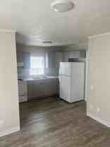 418 W Webster St #12 - Photo 1 of 1