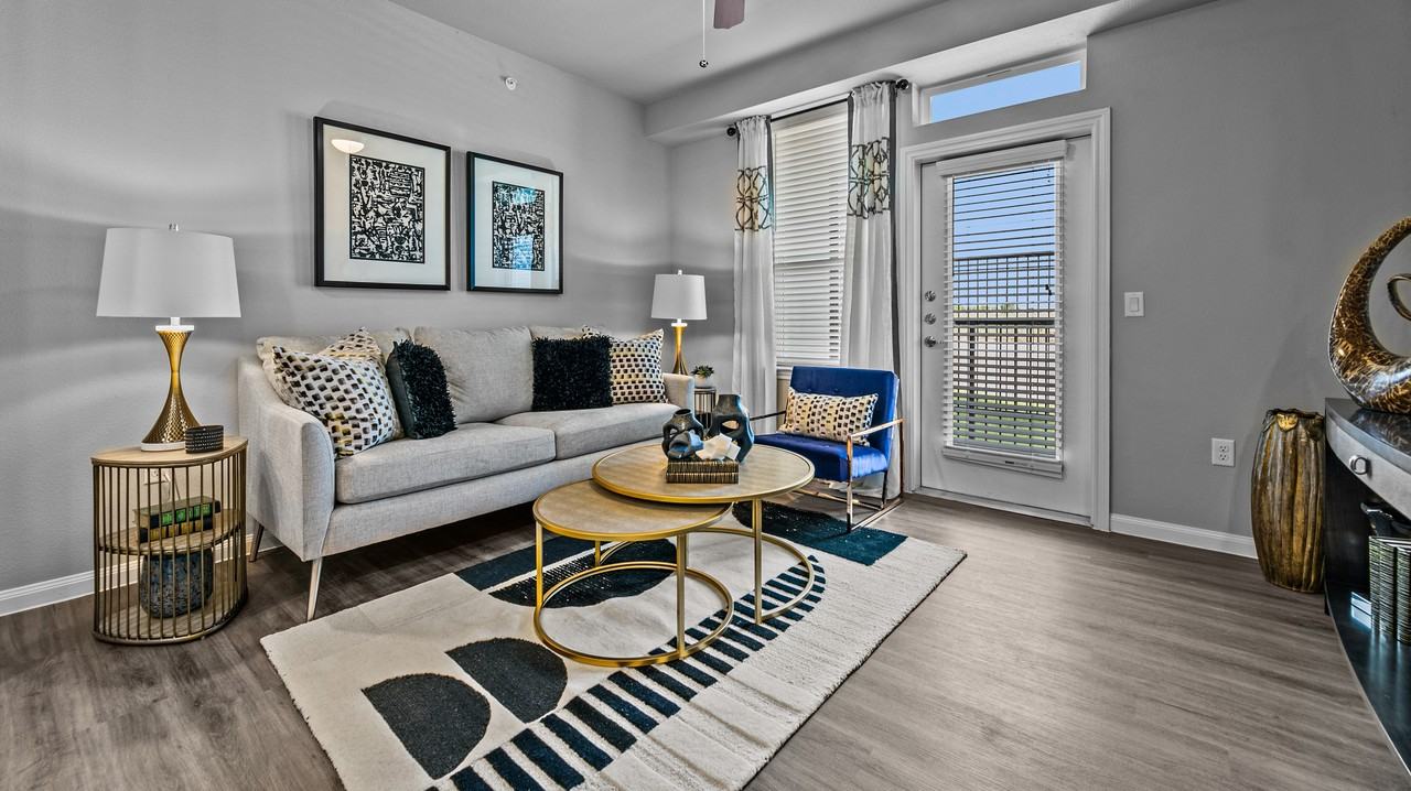 N Cummings Dr & Cummings Rd #1310 - Photo 2 of 26