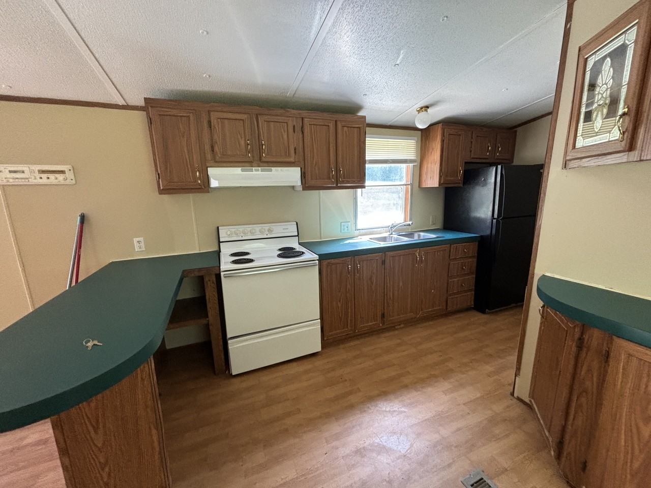 21 Church Rd - Photo 3 of 12