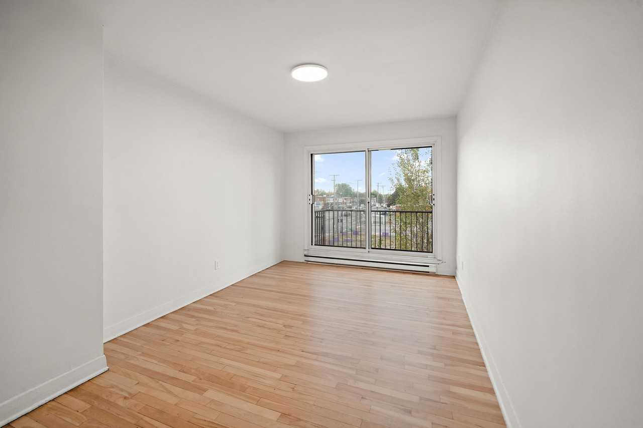 9265 Rue Airlie - Photo 6