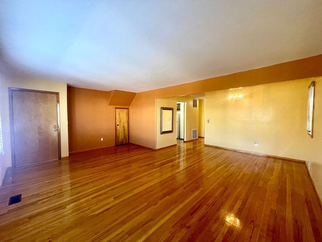 57 Isabella Ave ##1 - Photo 3 of 13