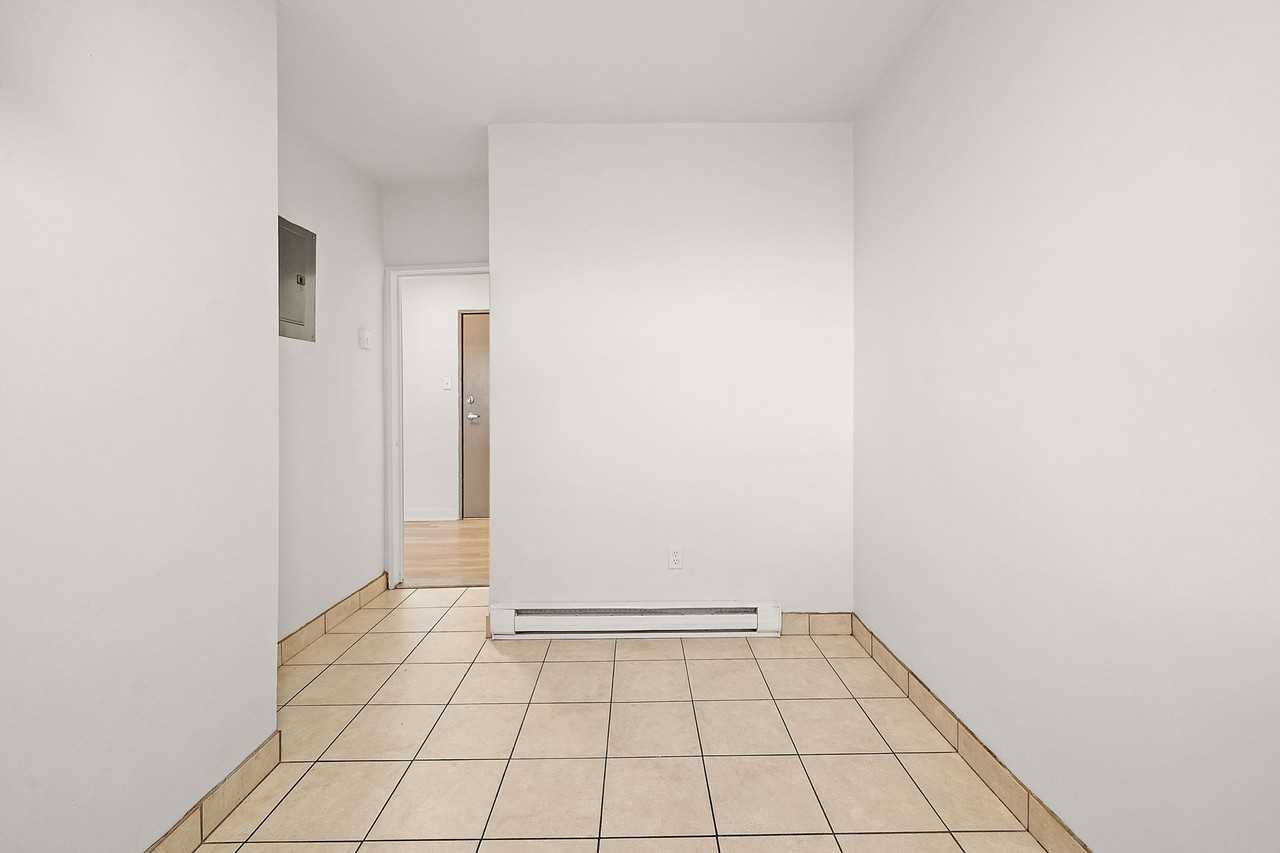 9265 Rue Airlie - Photo 5