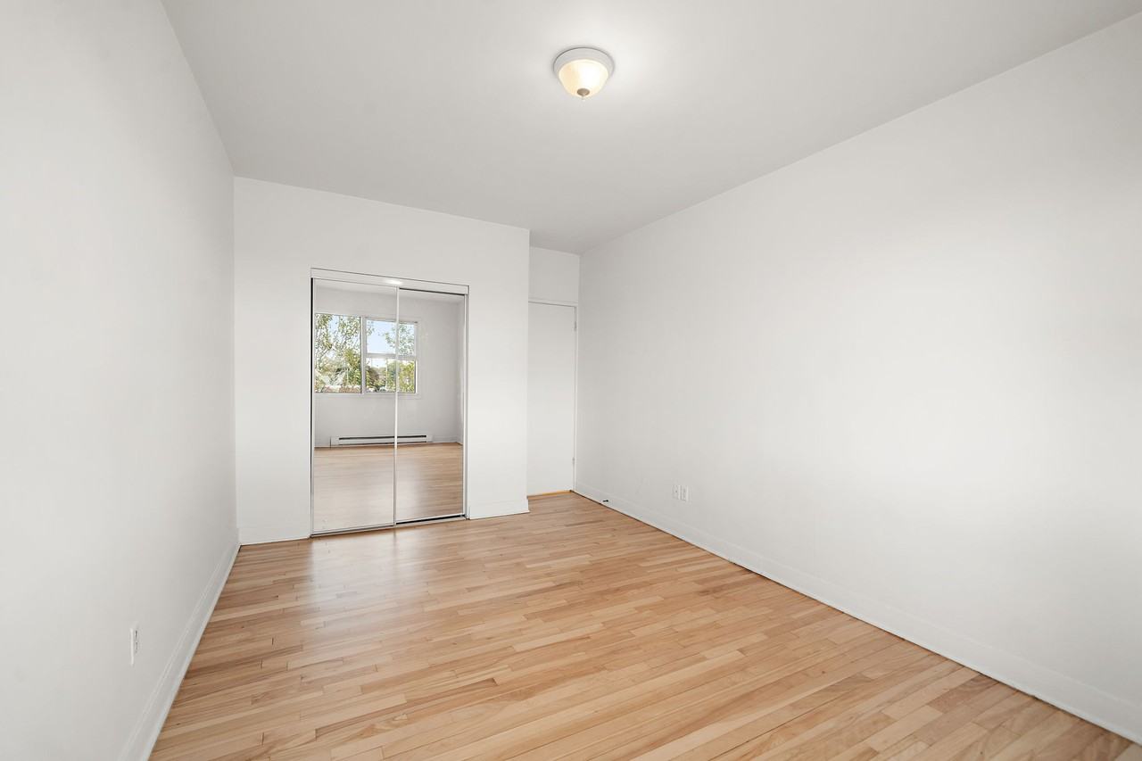 9265 Rue Airlie - Photo 10
