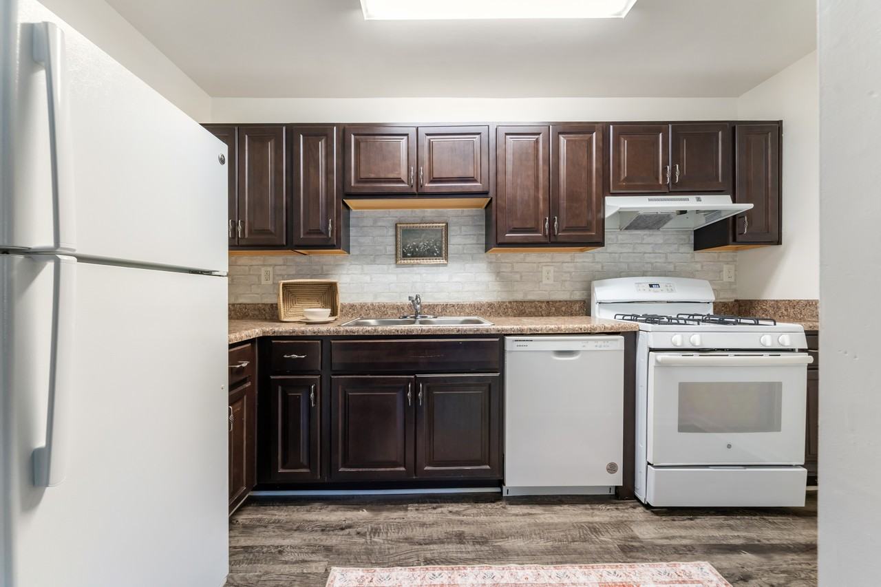 Springhill Village - Photo 4 of 66