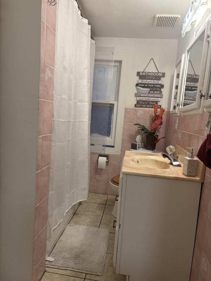 Pillette Rd & Tecumseh Rd E - Photo 7 of 7