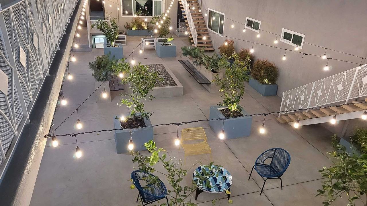 Bleu Apartments - Photo 3 of 14