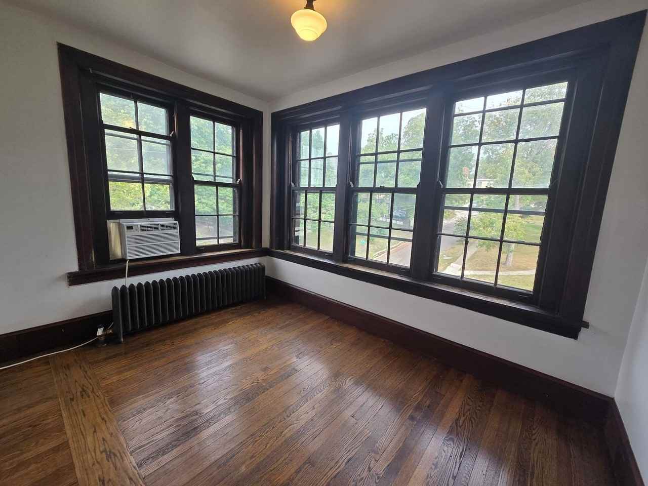 1534 Woodland Ave #6 - Photo 3 of 41