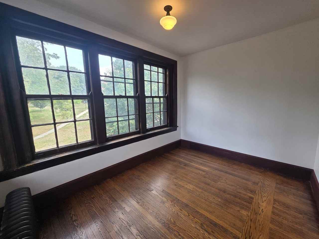 1534 Woodland Ave #6 - Photo 4 of 41