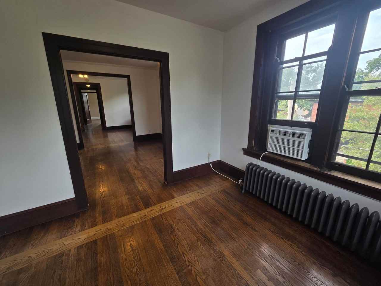 1534 Woodland Ave #6 - Photo 7 of 41