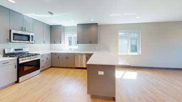 featured image of 1215 8th St Se