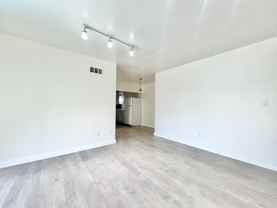 1327 N Laurel Ave #19 - Photo 1 of 1