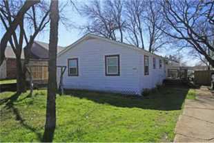 737 Lakeside Dr - Photo 1 of 1
