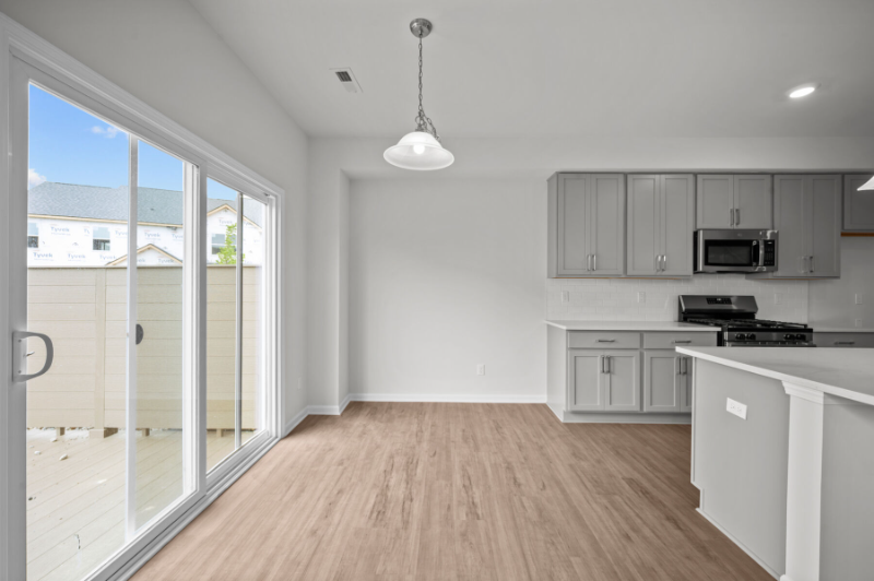 2405 Saltsprings Dr - Photo 5 of 19