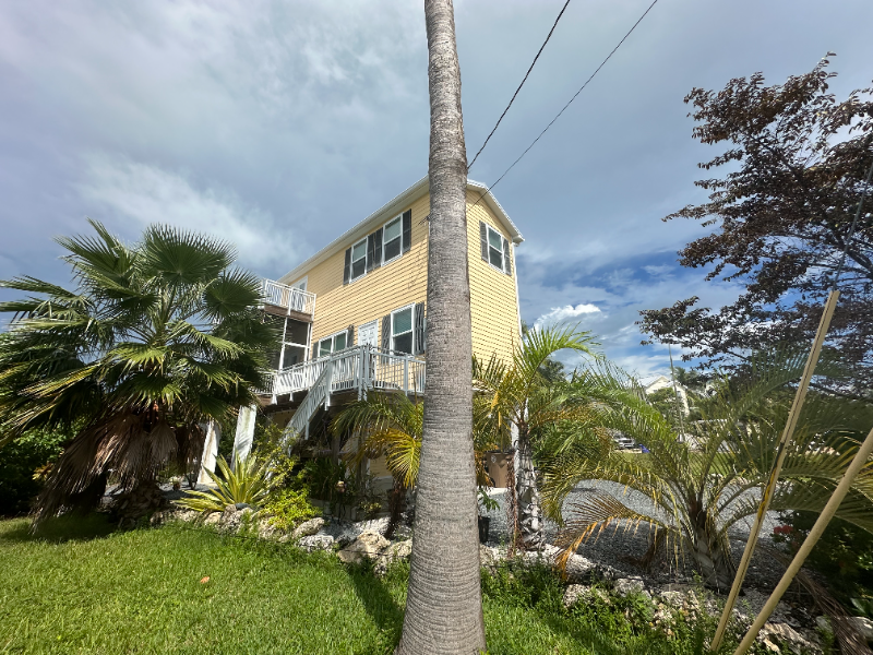 2 Beach Dr - Photo 3 of 22