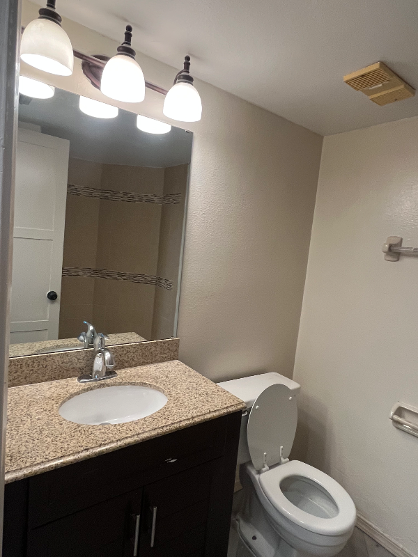 4 Atrium Dr - Photo 7 of 9