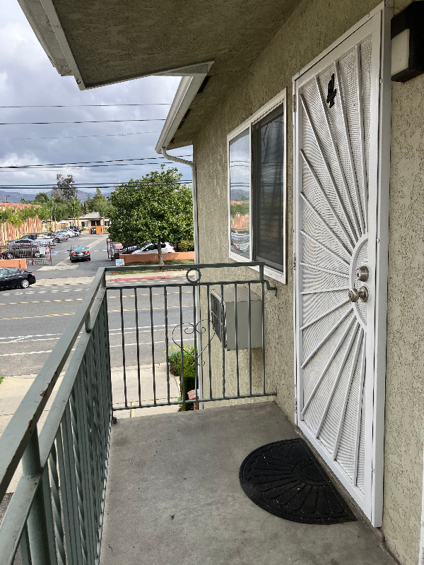 728 S Magnolia Ave #4D - Photo 3 of 10