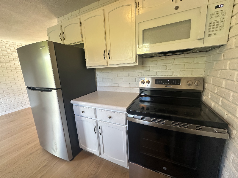 425 Dorset St #7 - Photo 4 of 20