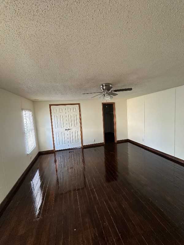 9979 Farris Loop - Photo 3 of 7