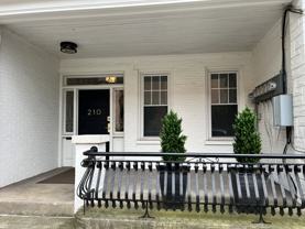 210 W Chestnut St #4 - Photo 1 of 1