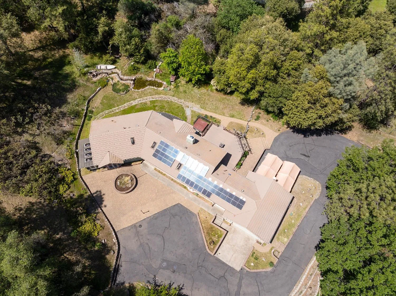4065 Yosemite Pl - Photo 2 of 20