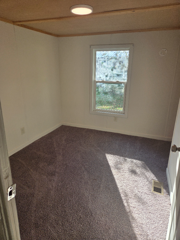 8 Geer Rd - Photo 4 of 6