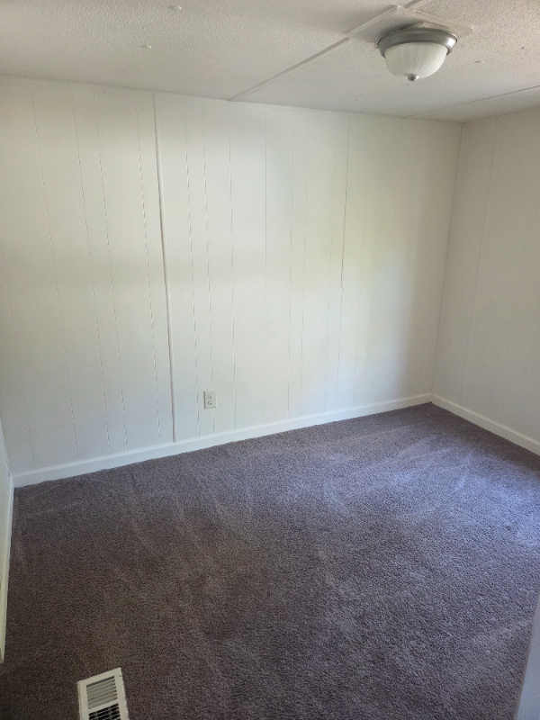 8 Geer Rd - Photo 5 of 6