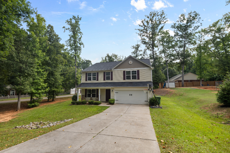 1528 Magnolia Dr - Photo 2 of 19
