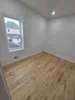 featured image of 15 Voorhees St #2