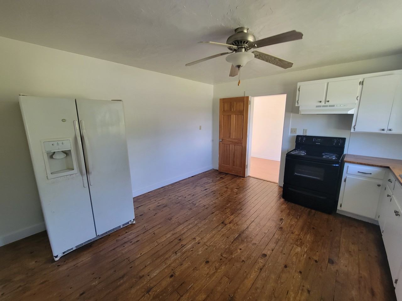 317 Poplar St #NA - Photo 3 of 18