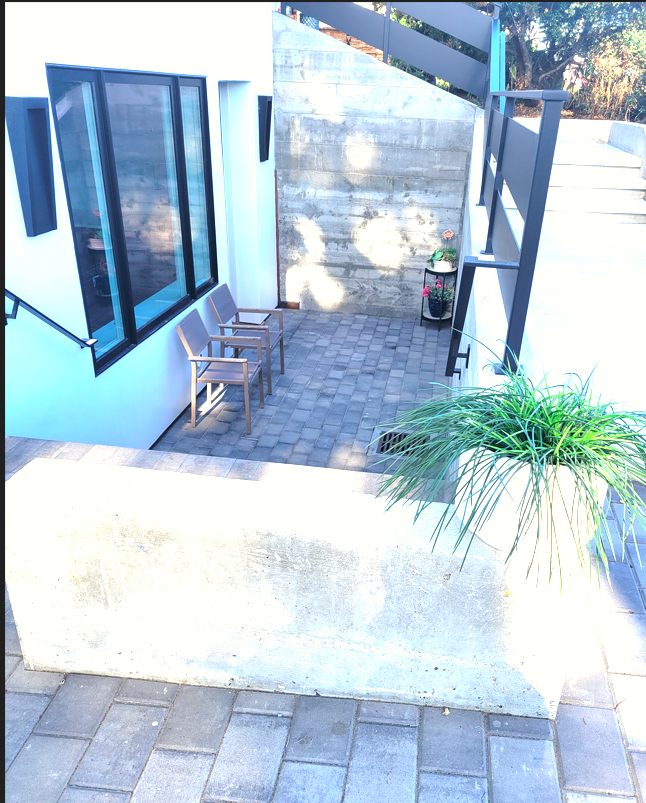 1031 Shell Ave - Photo 2 of 13
