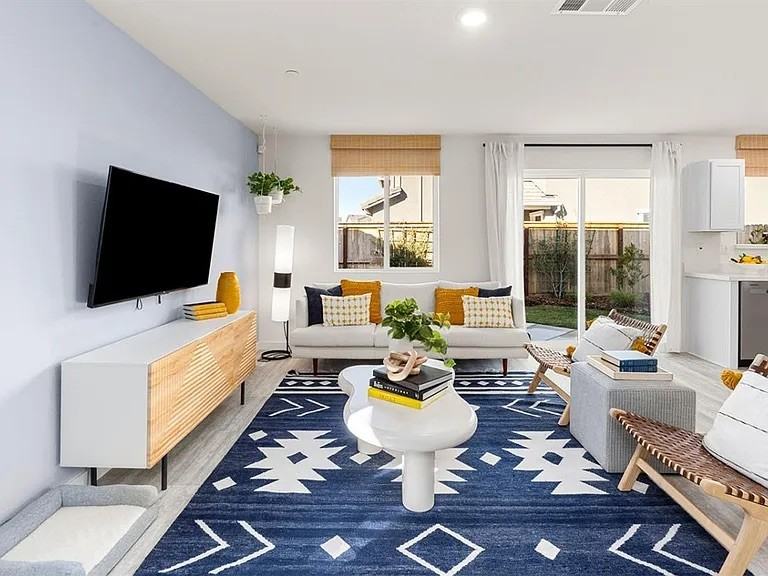8224 Whippersnapper Way #NA - Photo 3 of 7