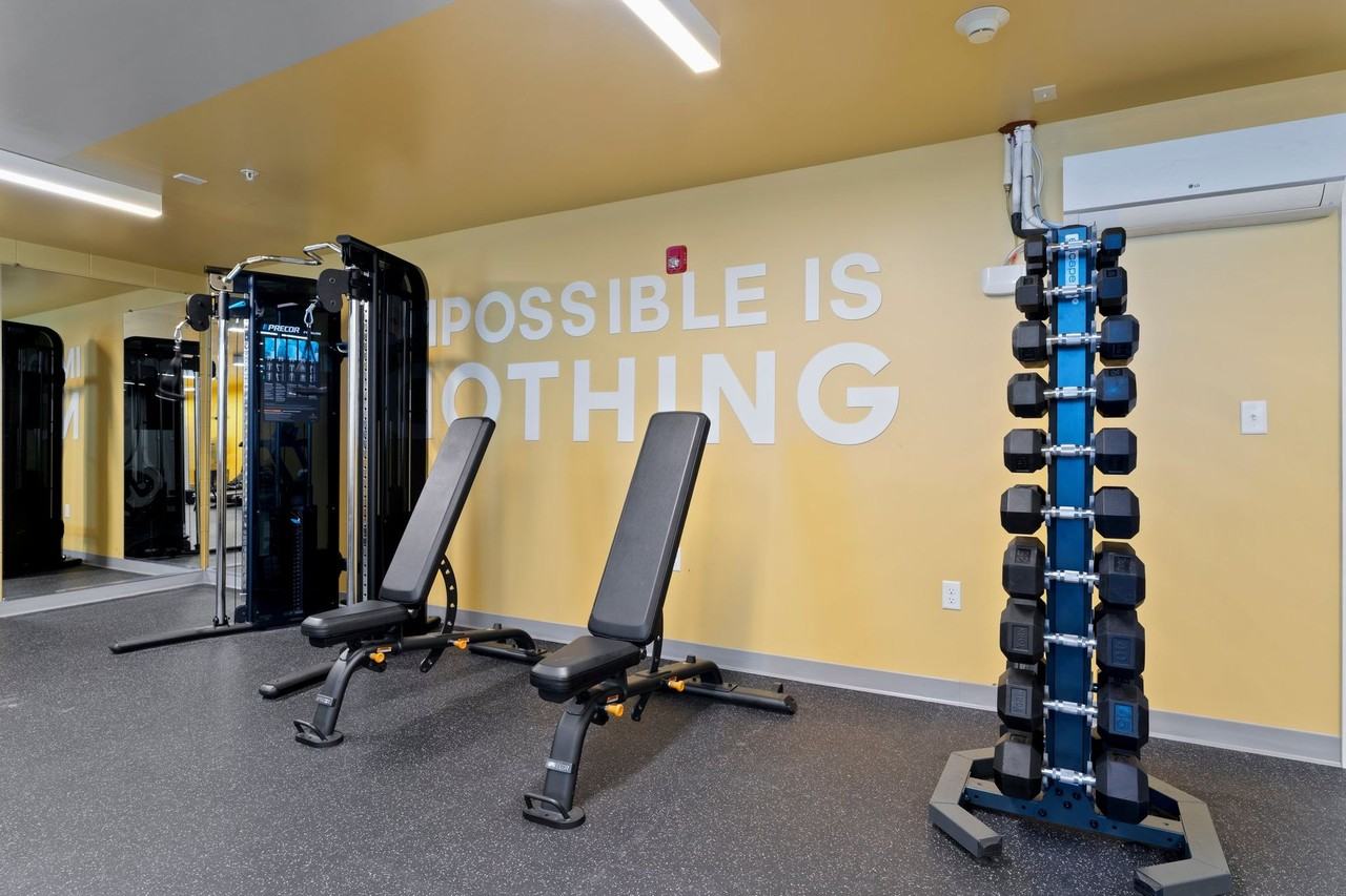 815 S Aurora - Photo 7 of 50