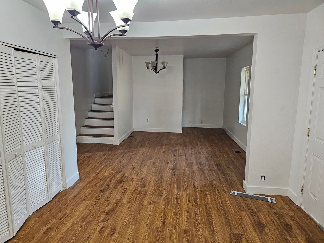 614 West Arch Street - Photo 3 of 13