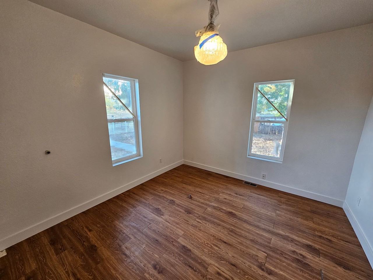 614 West Arch Street - Photo 5 of 13