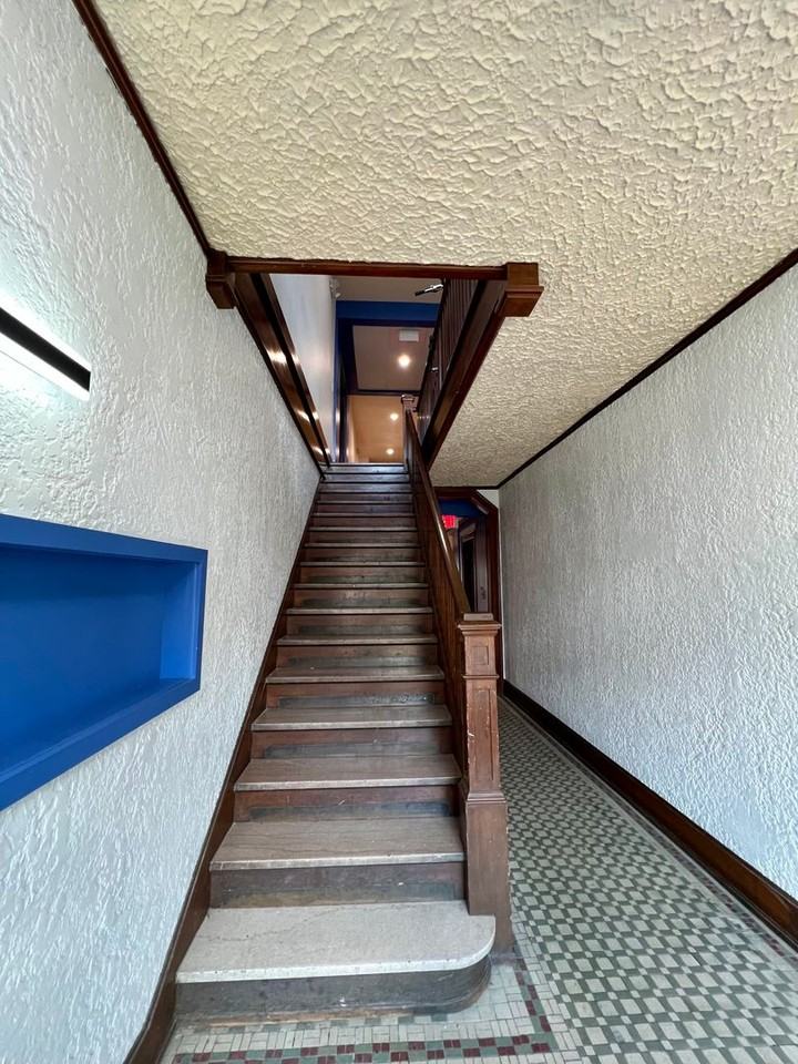 115 Elm Ave Sw ##Sw - Photo 3 of 12