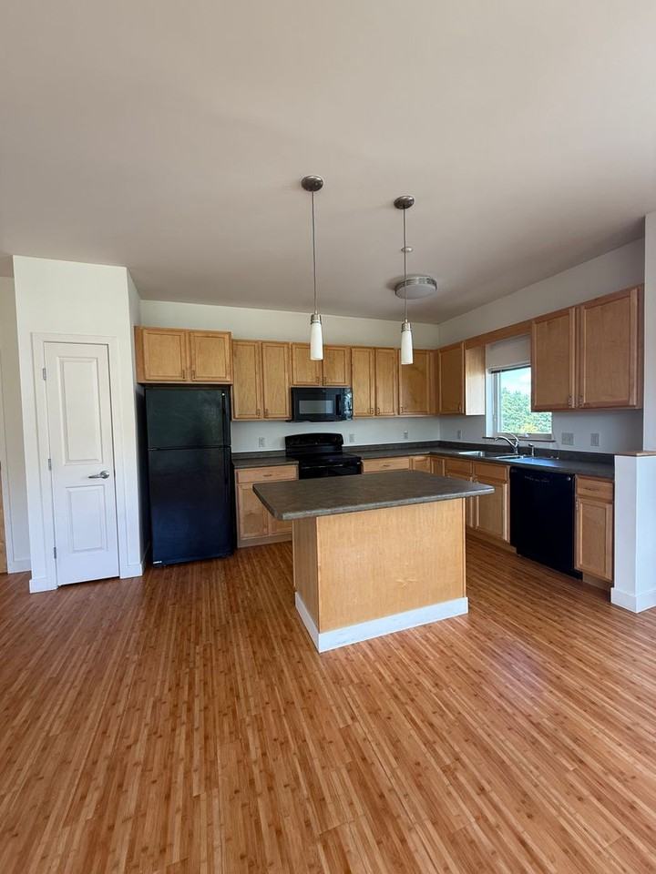 78 Eastwood Housing, LLC d/b/a Stonewood - Photo 4 of 33