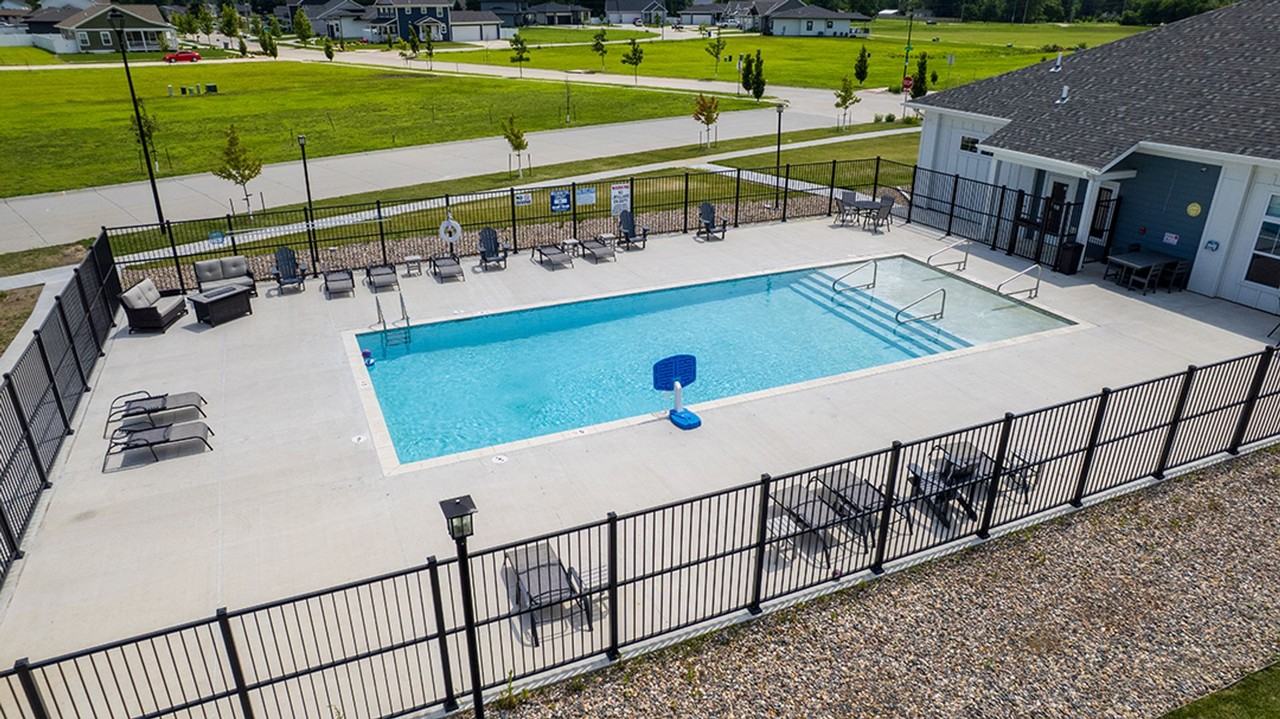 Legacy Bend Apartments - Photo 3 of 24