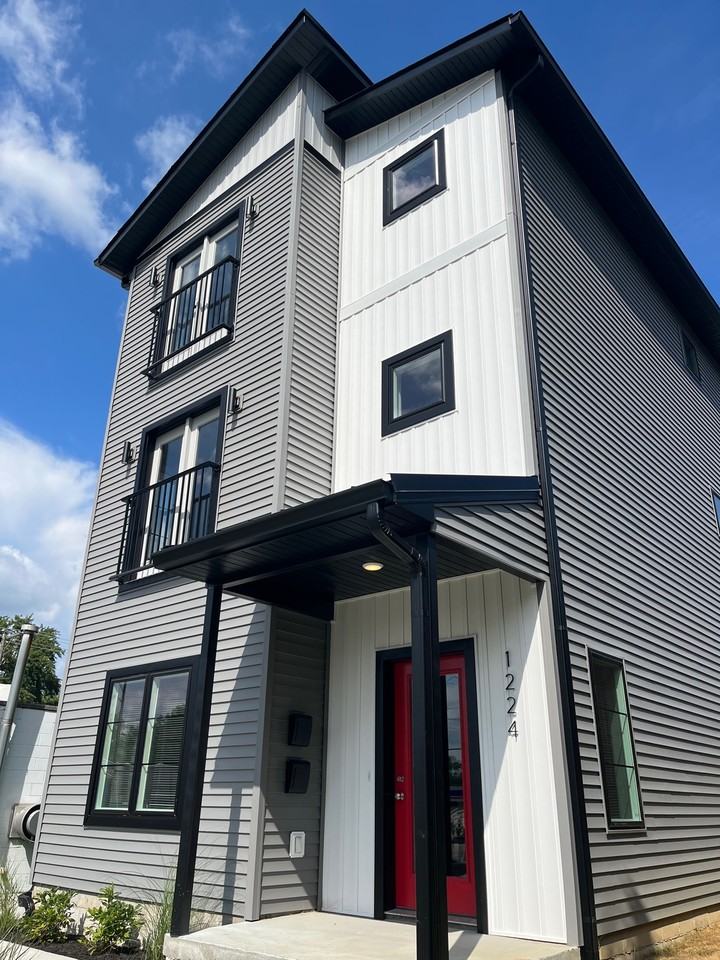 1224 N Madison St #NA - Photo 2 of 17