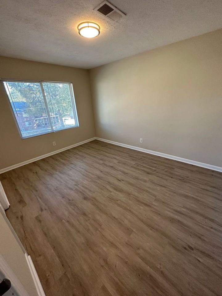 Winder Villas, LLC - Photo 4 of 11