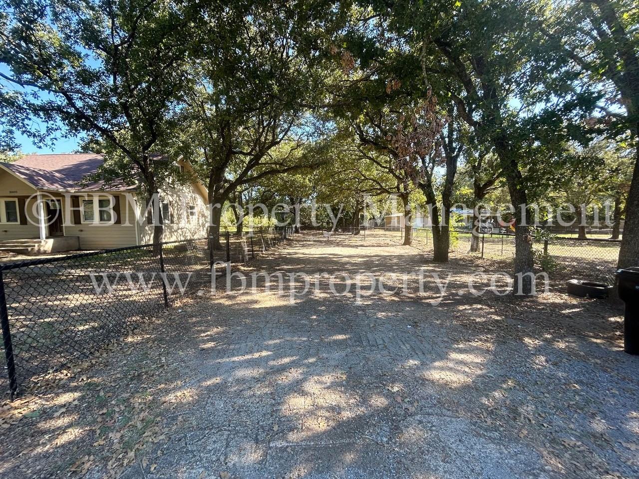 10693 S Fm 148 - Photo 3 of 21