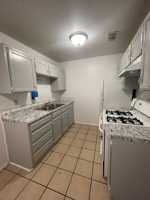 featured image of 604 E Alston St