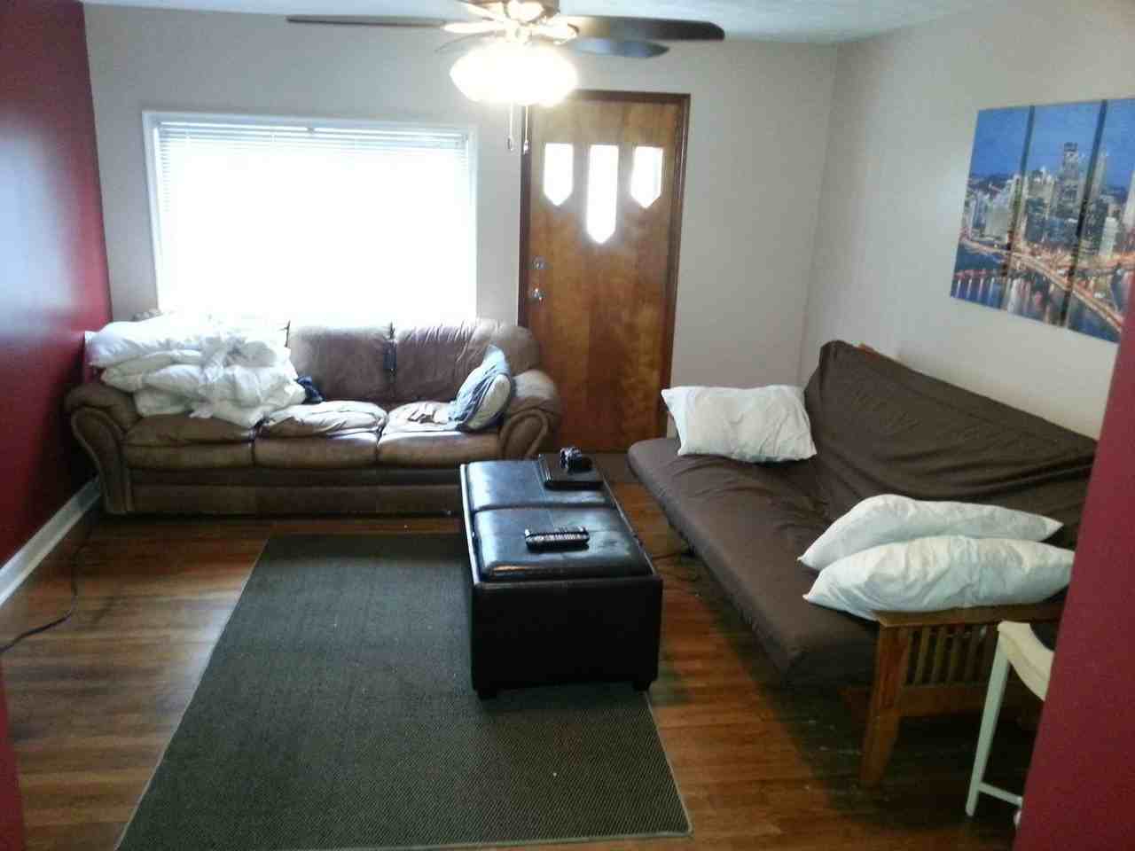 1828 Larkins Way - Photo 7 of 11