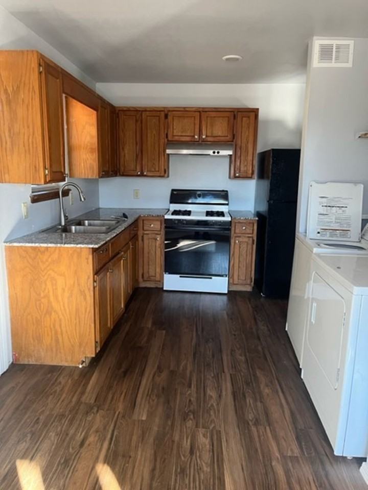 2701 Utica St - Photo 6 of 8