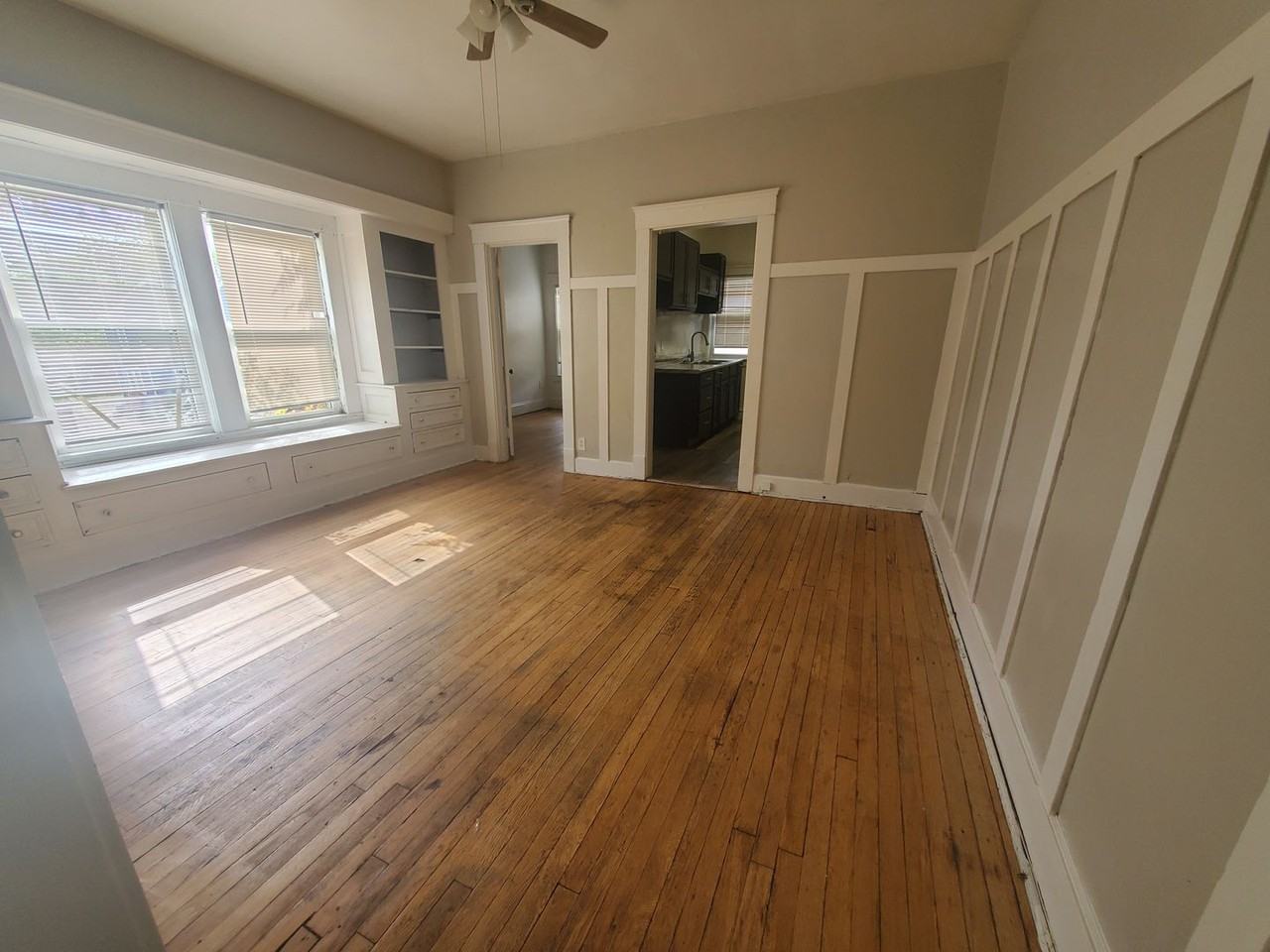 1446 E 4th St #4 - Photo 5 of 11