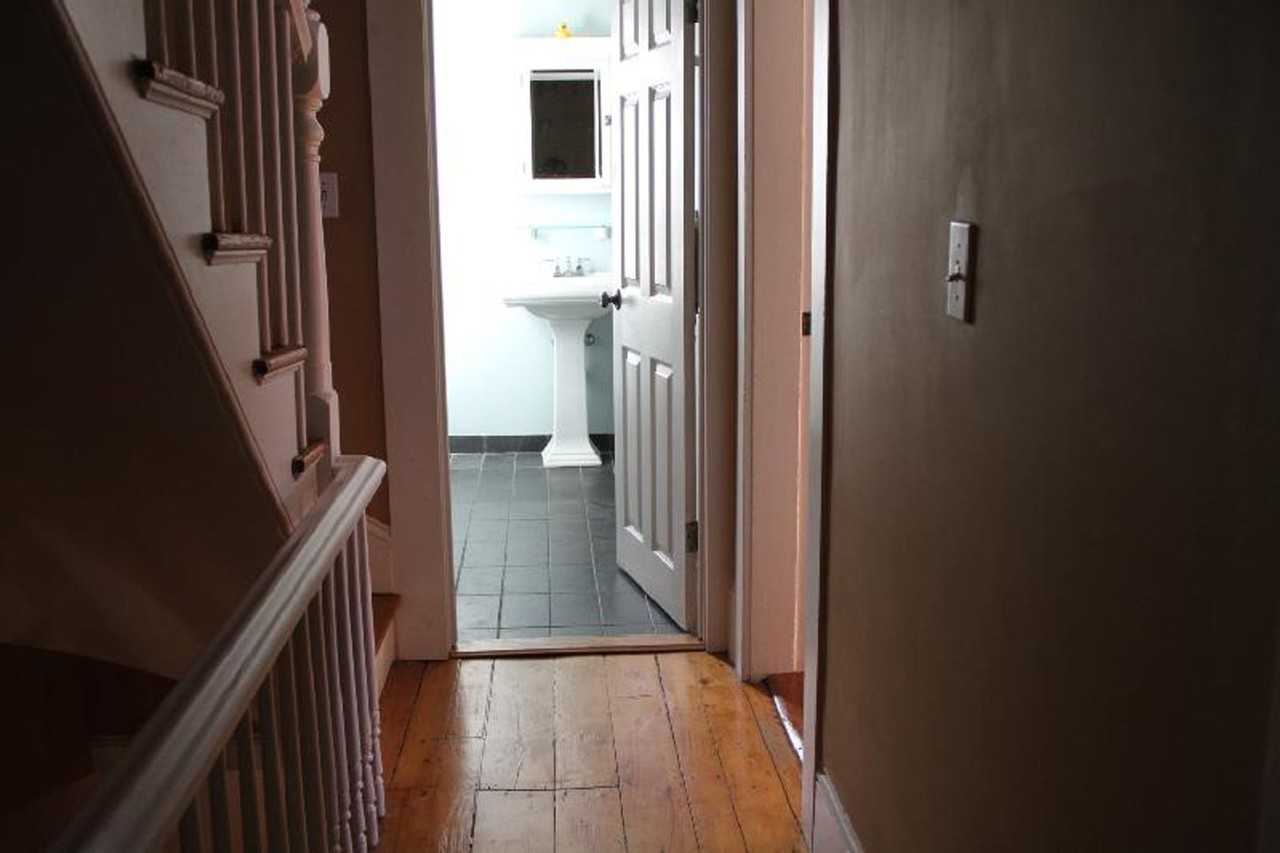 24 Eastburn St - Photo 5 of 9