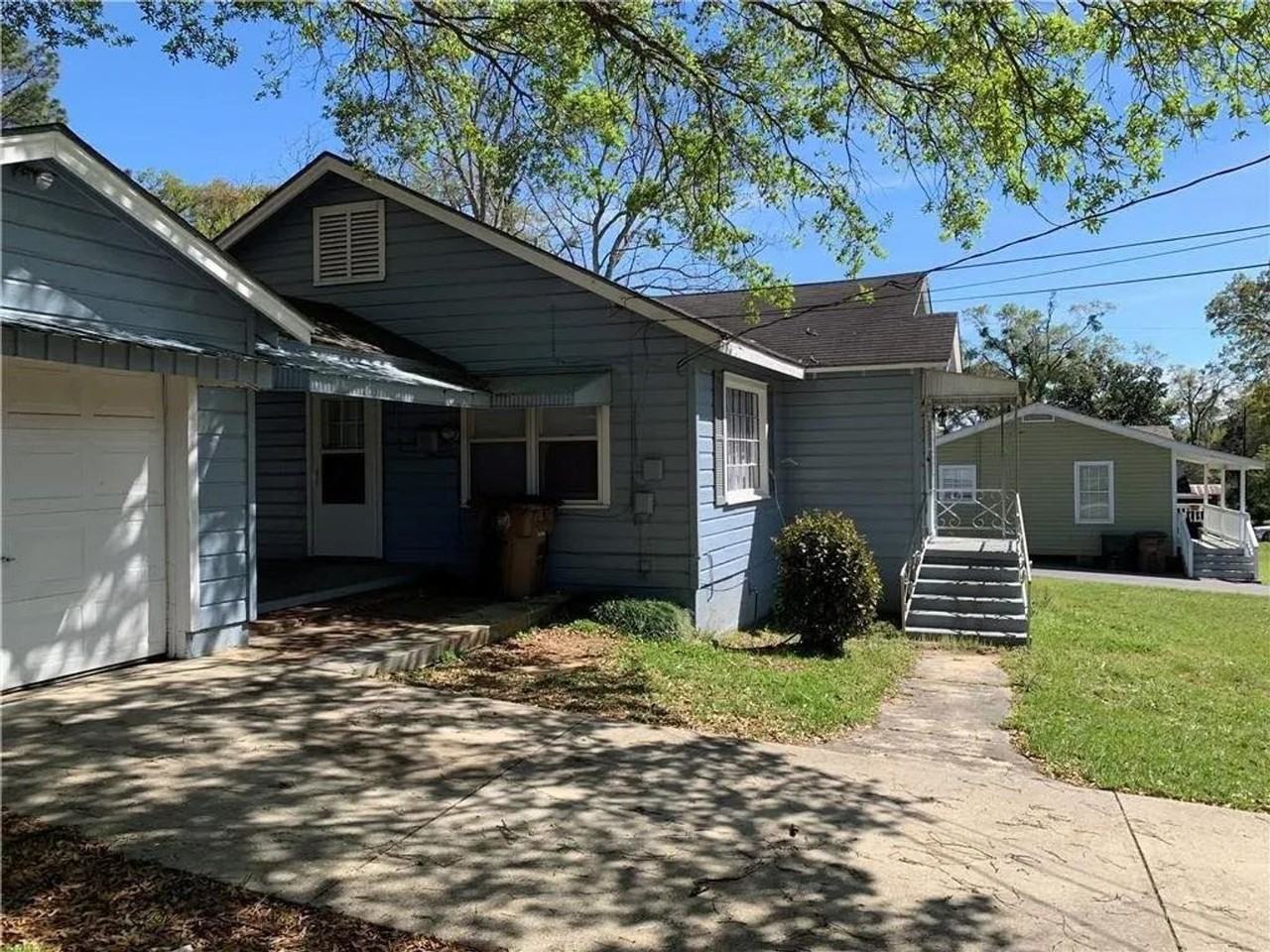 1404 Stevens Ln - Photo 3 of 25