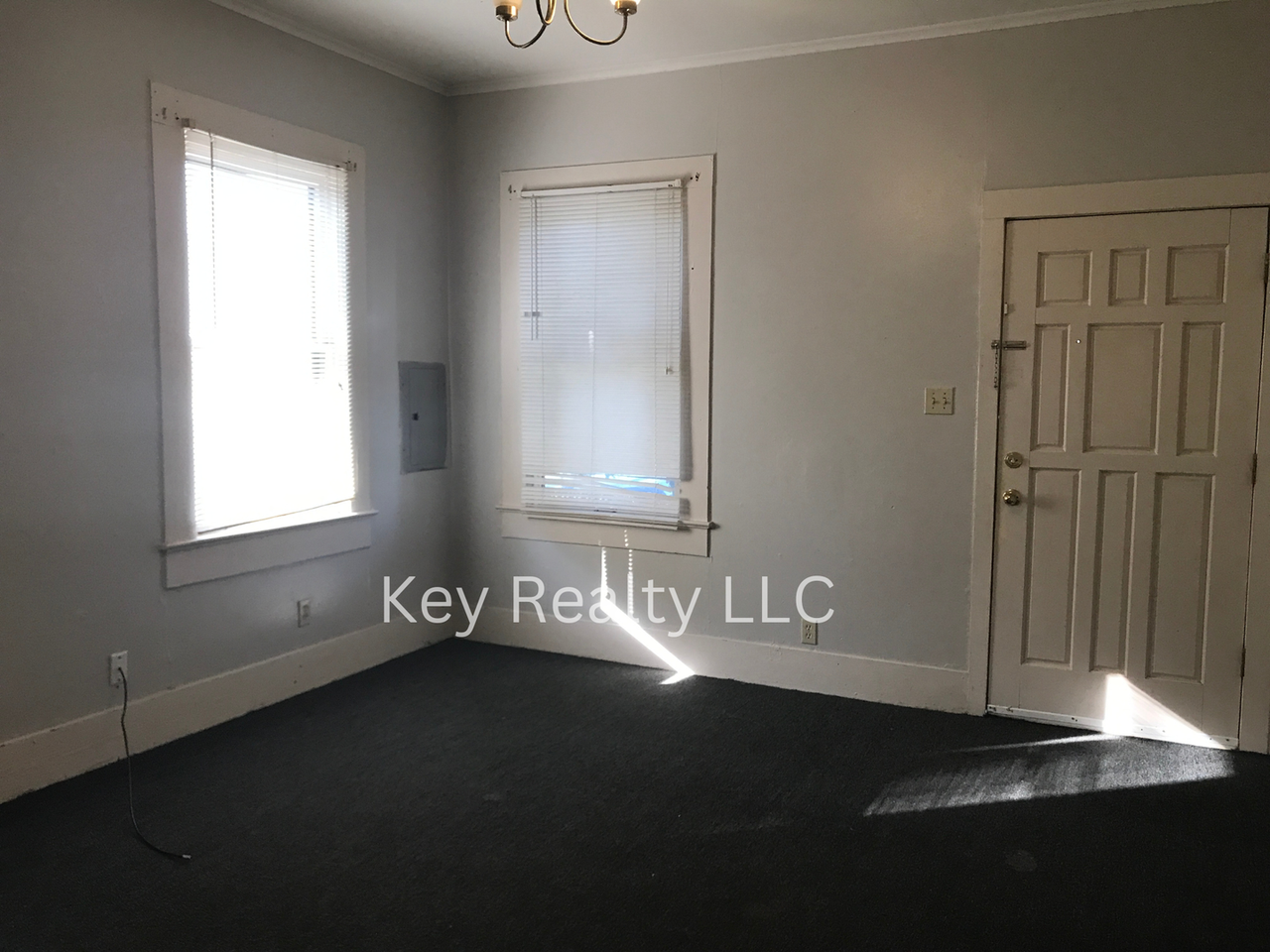 1018 South St - Photo 2 of 8