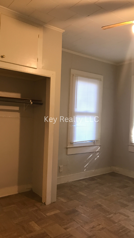 1018 South St - Photo 3 of 8