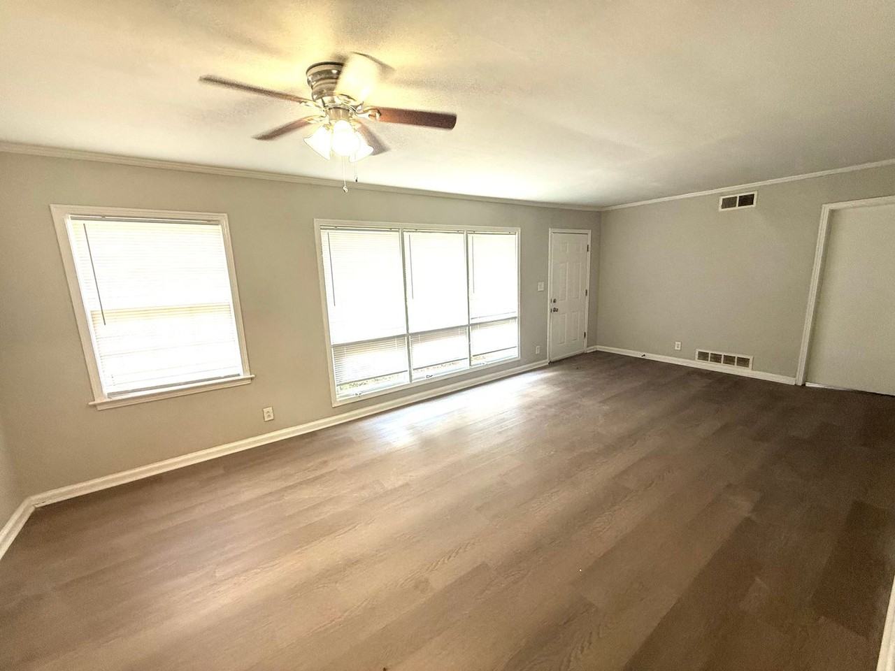 2714 Green Oaks Drive - Photo 7 of 13