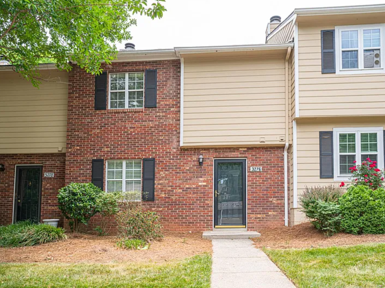 3276 Heathstead Pl - Photo 2 of 19